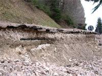 Frana a Fornello di Stazzema causa l'evacuazione di cinque persone